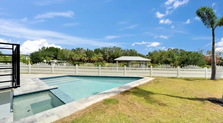 6520 SIMONE SHORES CIR, Apollo Beach, Florida, 33572, United States, 5 Bedrooms Bedrooms, 8 Rooms Rooms,3 BathroomsBathrooms,Residential,For Sale,SIMONE SHORES CIR,2,1898248