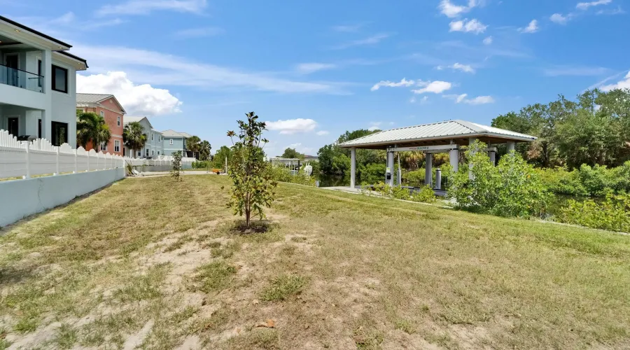 6520 SIMONE SHORES CIR, Apollo Beach, Florida, 33572, United States, 5 Bedrooms Bedrooms, 8 Rooms Rooms,3 BathroomsBathrooms,Residential,For Sale,SIMONE SHORES CIR,2,1898248