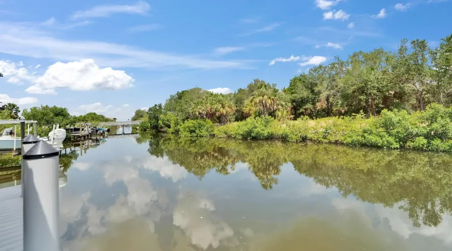 6520 SIMONE SHORES CIR, Apollo Beach, Florida, 33572, United States, 5 Bedrooms Bedrooms, 8 Rooms Rooms,3 BathroomsBathrooms,Residential,For Sale,SIMONE SHORES CIR,2,1898248