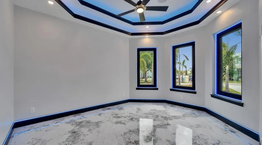6520 SIMONE SHORES CIR, Apollo Beach, Florida, 33572, United States, 5 Bedrooms Bedrooms, 8 Rooms Rooms,3 BathroomsBathrooms,Residential,For Sale,SIMONE SHORES CIR,2,1898248