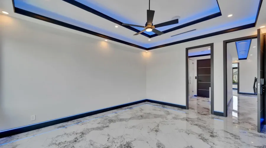 6520 SIMONE SHORES CIR, Apollo Beach, Florida, 33572, United States, 5 Bedrooms Bedrooms, 8 Rooms Rooms,3 BathroomsBathrooms,Residential,For Sale,SIMONE SHORES CIR,2,1898248