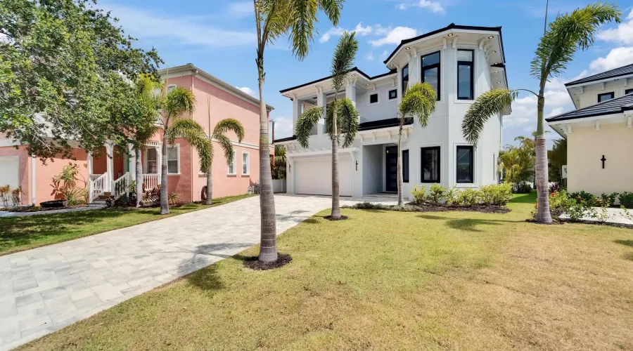 6520 SIMONE SHORES CIR, Apollo Beach, Florida, 33572, United States, 5 Bedrooms Bedrooms, 8 Rooms Rooms,3 BathroomsBathrooms,Residential,For Sale,SIMONE SHORES CIR,2,1898248