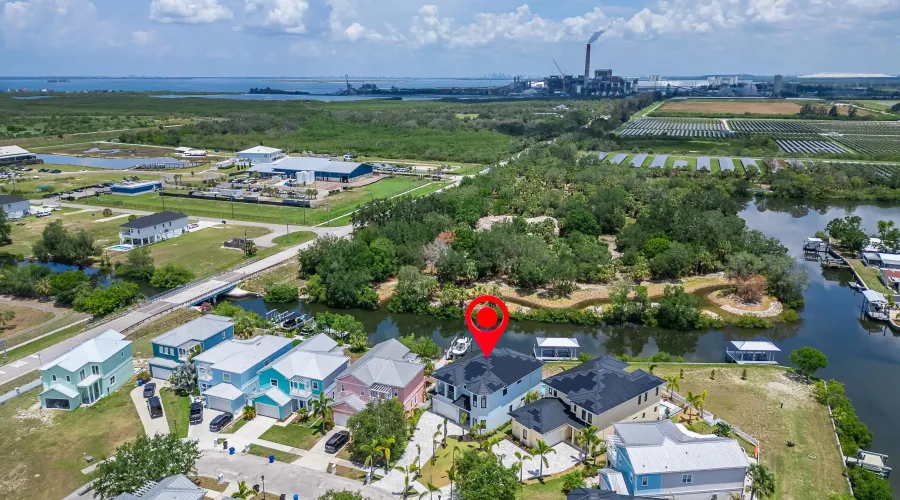 6520 SIMONE SHORES CIR, Apollo Beach, Florida, 33572, United States, 5 Bedrooms Bedrooms, 8 Rooms Rooms,3 BathroomsBathrooms,Residential,For Sale,SIMONE SHORES CIR,2,1898248