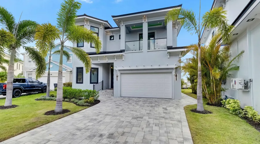 6526 Simone Shores Cir, Apollo Beach, Florida, 33572, United States, 5 Bedrooms Bedrooms, 8 Rooms Rooms,4 BathroomsBathrooms,Residential,For Sale,Simone Shores Cir,1899248