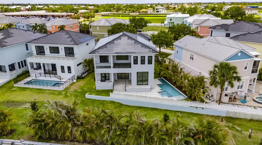 6526 Simone Shores Cir, Apollo Beach, Florida, 33572, United States, 5 Bedrooms Bedrooms, 8 Rooms Rooms,4 BathroomsBathrooms,Residential,For Sale,Simone Shores Cir,1899248