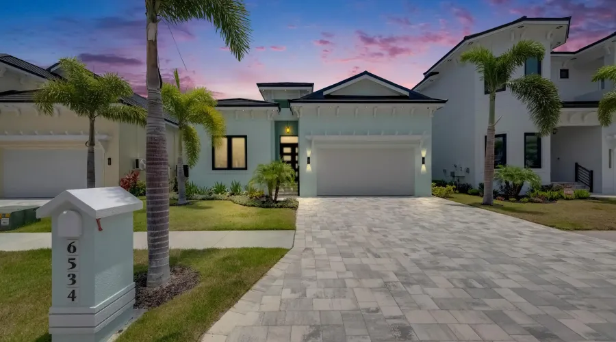 6534 Simone Shores Dr, Apollo Beach, Florida, 33572, United States, 4 Bedrooms Bedrooms, 8 Rooms Rooms,3 BathroomsBathrooms,Residential,For Sale,Simone Shores Dr ,1899252