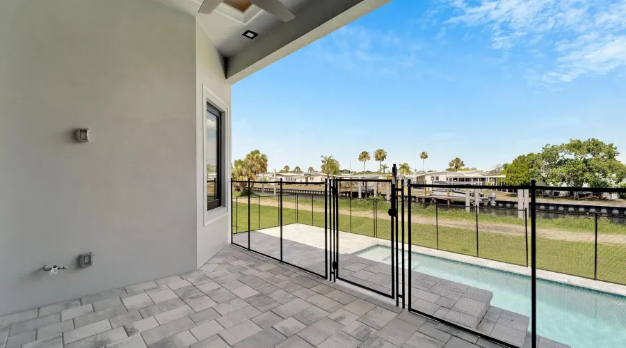6540 Simone Shores Circle, Apollo Beach, Florida, 33572, United States, 3 Bedrooms Bedrooms, 7 Rooms Rooms,3 BathroomsBathrooms,Residential,For Sale,Simone Shores Circle,1899253