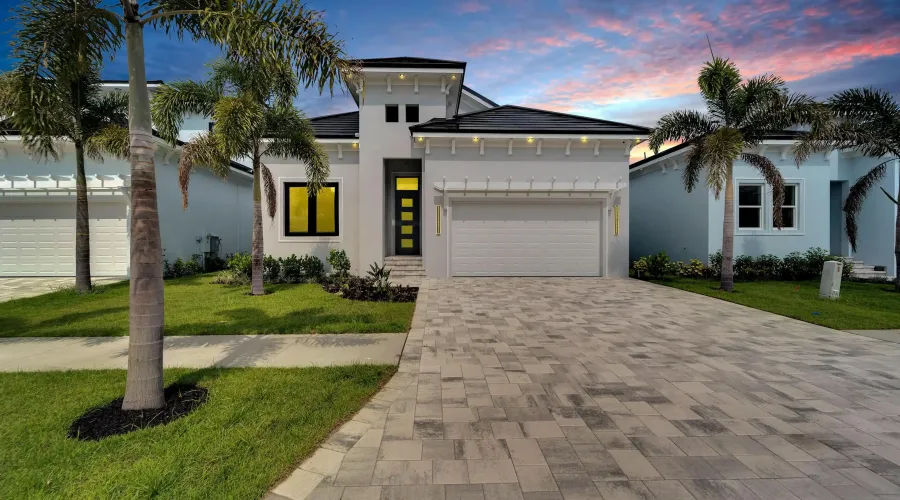 6540 Simone Shores Circle, Apollo Beach, Florida, 33572, United States, 3 Bedrooms Bedrooms, 7 Rooms Rooms,3 BathroomsBathrooms,Residential,For Sale,Simone Shores Circle,1899253