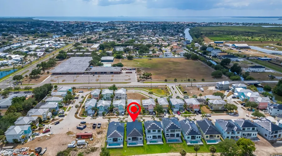 6540 Simone Shores Circle, Apollo Beach, Florida, 33572, United States, 3 Bedrooms Bedrooms, 7 Rooms Rooms,3 BathroomsBathrooms,Residential,For Sale,Simone Shores Circle,1899253