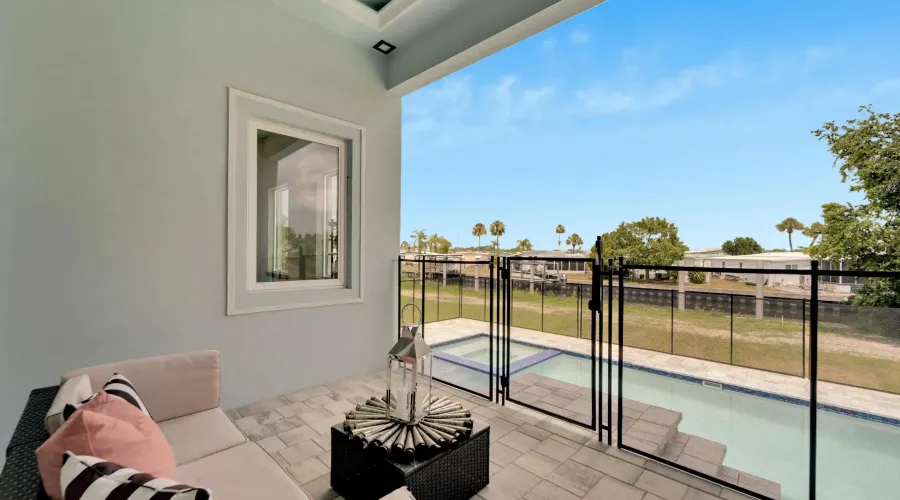 6542 Simone Shores, Apollo Beach, Florida, 33572, United States, 4 Bedrooms Bedrooms, 8 Rooms Rooms,3 BathroomsBathrooms,Waterfront,For Sale,Simone Shores ,1899254