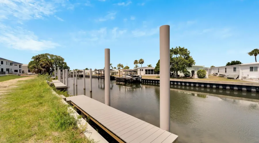 6542 Simone Shores, Apollo Beach, Florida, 33572, United States, 4 Bedrooms Bedrooms, 8 Rooms Rooms,3 BathroomsBathrooms,Waterfront,For Sale,Simone Shores ,1899254