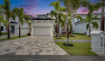 6528 Simone Shores Circle, Apollo Beach, Florida, 33572, United States, 5 Bedrooms Bedrooms, 9 Rooms Rooms,3 BathroomsBathrooms,Waterfront,For Sale,Simone Shores Circle,1899255