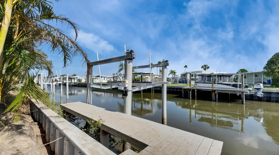 6538 Simone Shores Circle, Apollo Beach, Florida, 33572, United States, 5 Bedrooms Bedrooms, 9 Rooms Rooms,3 BathroomsBathrooms,Waterfront,For Sale,Simone Shores Circle,1899256
