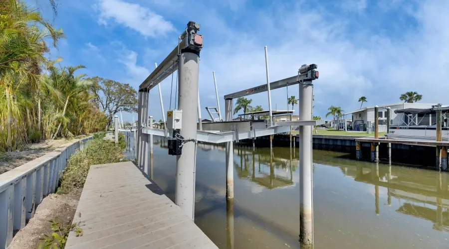 6538 Simone Shores Circle, Apollo Beach, Florida, 33572, United States, 5 Bedrooms Bedrooms, 9 Rooms Rooms,3 BathroomsBathrooms,Waterfront,For Sale,Simone Shores Circle,1899256