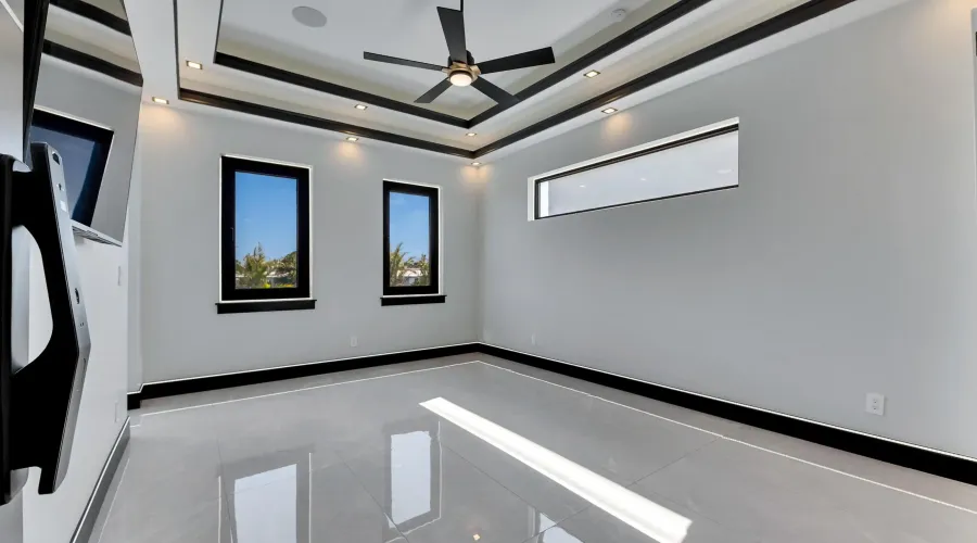 6538 Simone Shores Circle, Apollo Beach, Florida, 33572, United States, 5 Bedrooms Bedrooms, 9 Rooms Rooms,3 BathroomsBathrooms,Waterfront,For Sale,Simone Shores Circle,1899256