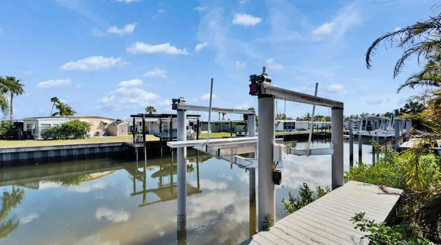 6536 SIMONE SHORES CIRCLE, Apollo Beach, Florida, 33572, United States, 5 Bedrooms Bedrooms, 9 Rooms Rooms,4 BathroomsBathrooms,Waterfront,For Sale,SIMONE SHORES CIRCLE,1899262