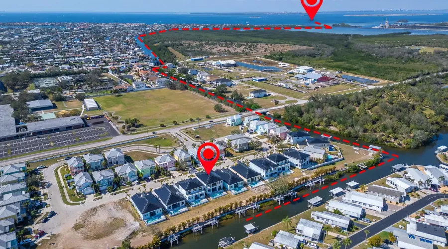 6536 SIMONE SHORES CIRCLE, Apollo Beach, Florida, 33572, United States, 5 Bedrooms Bedrooms, 9 Rooms Rooms,4 BathroomsBathrooms,Waterfront,For Sale,SIMONE SHORES CIRCLE,1899262