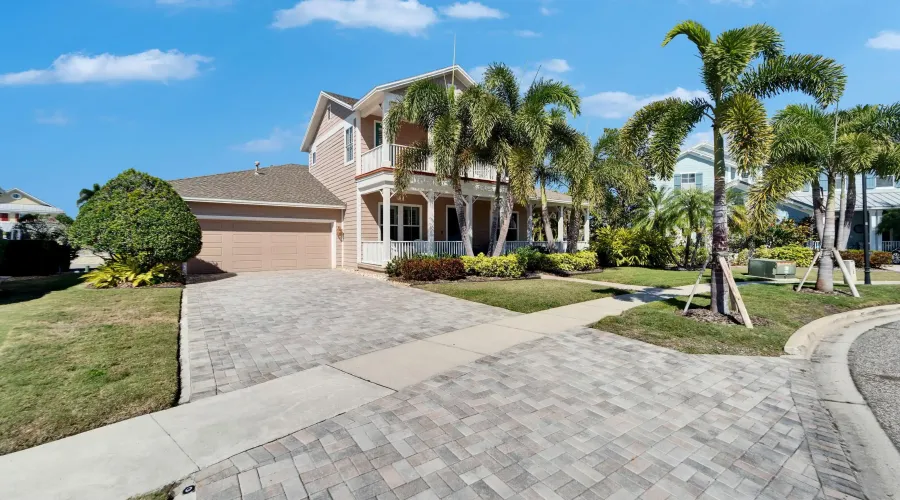 5616 SEAGRASS PLACE, Apollo Beach, Florida, 33572, United States, 4 Bedrooms Bedrooms, 10 Rooms Rooms,4 BathroomsBathrooms,Waterfront,For Sale,SEAGRASS PLACE,1899263