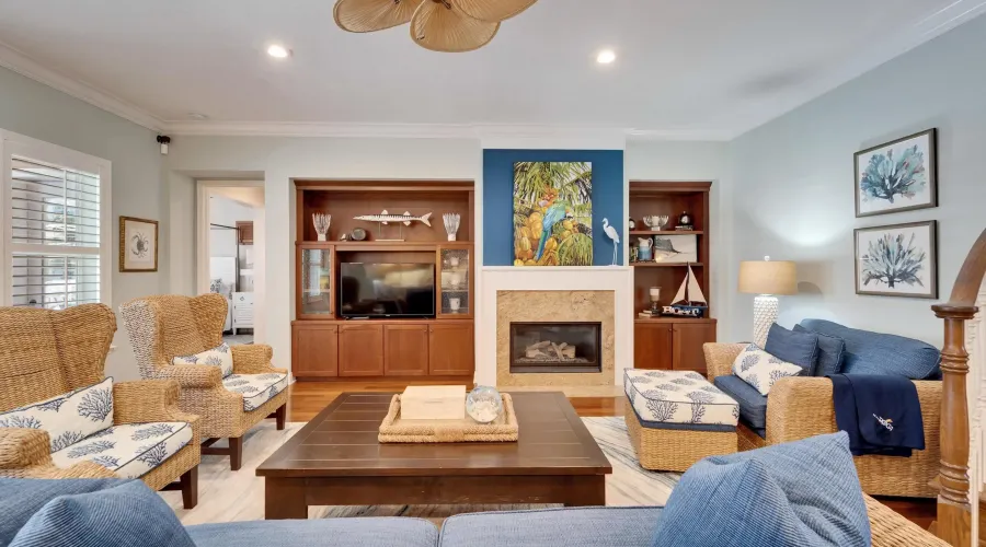 5616 SEAGRASS PLACE, Apollo Beach, Florida, 33572, United States, 4 Bedrooms Bedrooms, 10 Rooms Rooms,4 BathroomsBathrooms,Waterfront,For Sale,SEAGRASS PLACE,1899263
