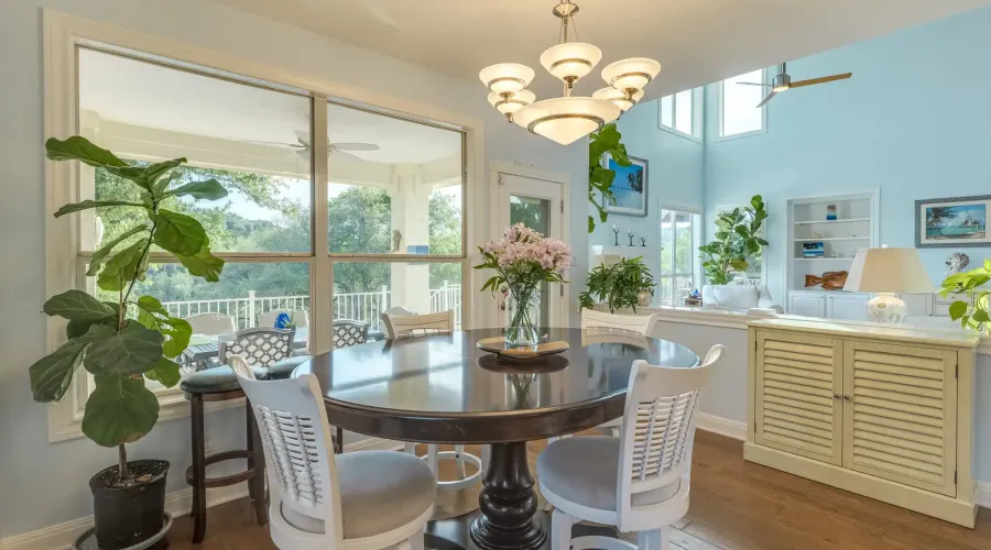 4315 Lago Viento, Austin, Texas, 78734, United States, 5 Bedrooms Bedrooms, ,4 BathroomsBathrooms,Residential,For Sale,Lago Viento,2,1899933