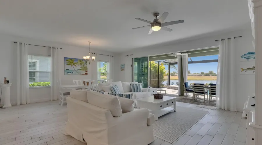 5814 SILVER SUN DRIVE, Apollo Beach, Florida, 33572, United States, 4 Bedrooms Bedrooms, 8 Rooms Rooms,3 BathroomsBathrooms,Residential,For Sale,SILVER SUN DRIVE,1900503