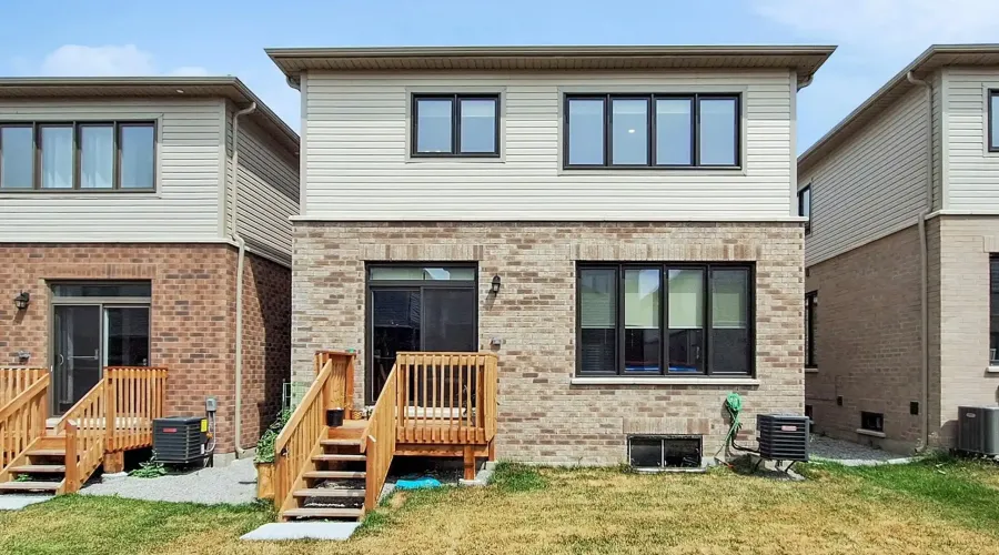 28 Gemini Dr, Barrie, Ontario, Canada, 4 Bedrooms Bedrooms, 8 Rooms Rooms,3 BathroomsBathrooms,Residential,For Sale,Gemini,1900507