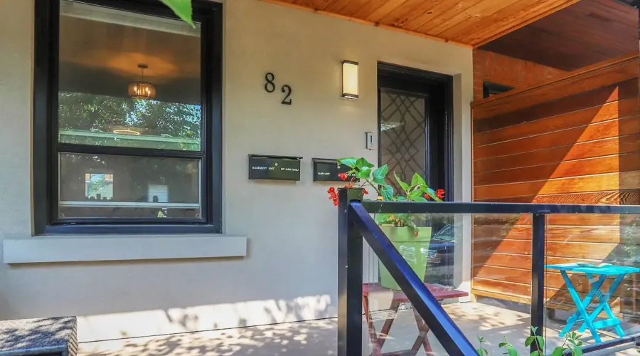 82 Russett Ave, Toronto, Ontario, Canada, 4 Bedrooms Bedrooms, 9 Rooms Rooms,4 BathroomsBathrooms,Residential,For Sale,Russett,1902915
