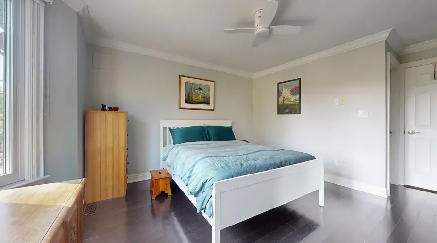 82 Russett Ave, Toronto, Ontario, Canada, 4 Bedrooms Bedrooms, 9 Rooms Rooms,4 BathroomsBathrooms,Residential,For Sale,Russett,1902915
