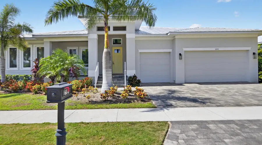 614 Pinckney Dr, Apollo Beach, Florida, 33572, United States, 4 Bedrooms Bedrooms, 7 Rooms Rooms,3 BathroomsBathrooms,Residential,For Sale,Pinckney Dr,1,1902916