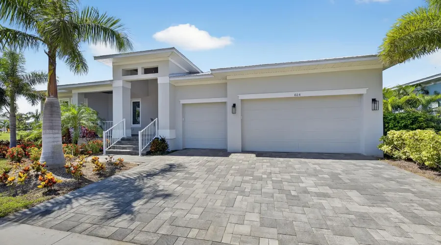 614 Pinckney Dr, Apollo Beach, Florida, 33572, United States, 4 Bedrooms Bedrooms, 7 Rooms Rooms,3 BathroomsBathrooms,Residential,For Sale,Pinckney Dr,1,1902916