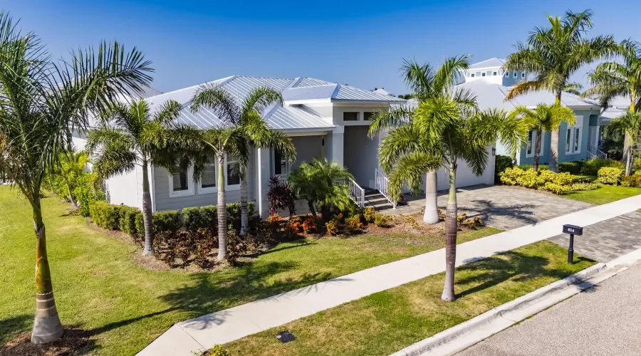 614 Pinckney Dr, Apollo Beach, Florida, 33572, United States, 4 Bedrooms Bedrooms, 7 Rooms Rooms,3 BathroomsBathrooms,Residential,For Sale,Pinckney Dr,1,1902916