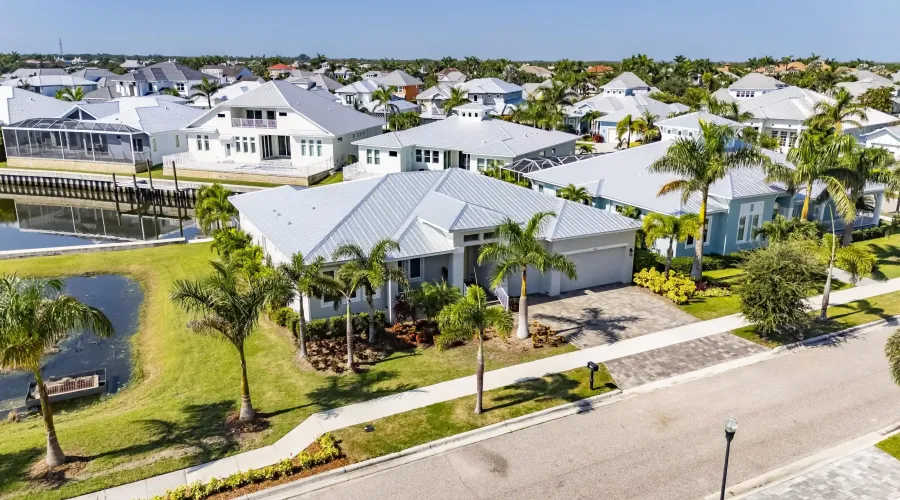 614 Pinckney Dr, Apollo Beach, Florida, 33572, United States, 4 Bedrooms Bedrooms, 7 Rooms Rooms,3 BathroomsBathrooms,Residential,For Sale,Pinckney Dr,1,1902916