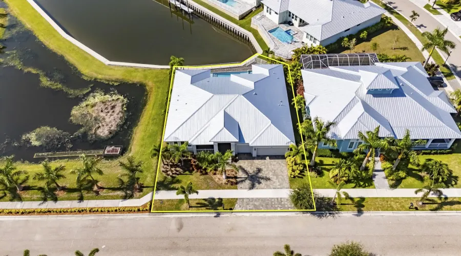 614 Pinckney Dr, Apollo Beach, Florida, 33572, United States, 4 Bedrooms Bedrooms, 7 Rooms Rooms,3 BathroomsBathrooms,Residential,For Sale,Pinckney Dr,1,1902916