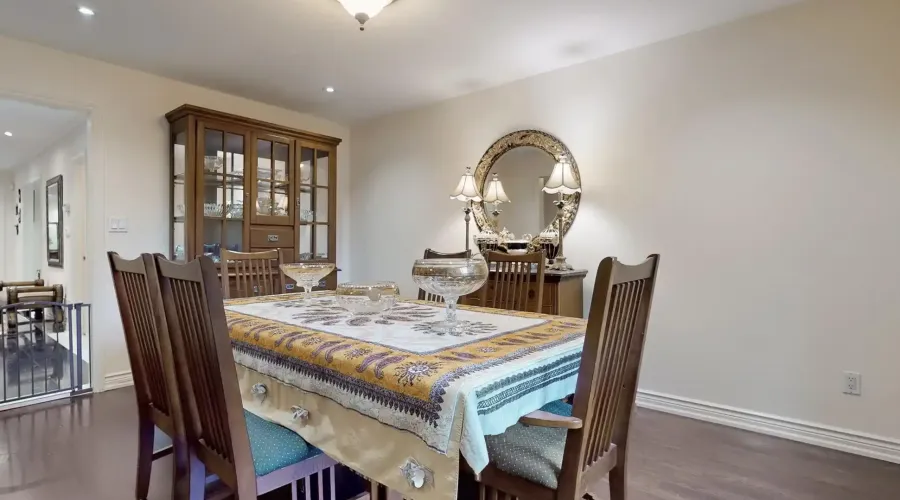 788 Woodland Acres Cres, Vaughan, Ontario, Canada, 4 Bedrooms Bedrooms, 14 Rooms Rooms,5 BathroomsBathrooms,Residential,Residential,Woodland Acres,1902959