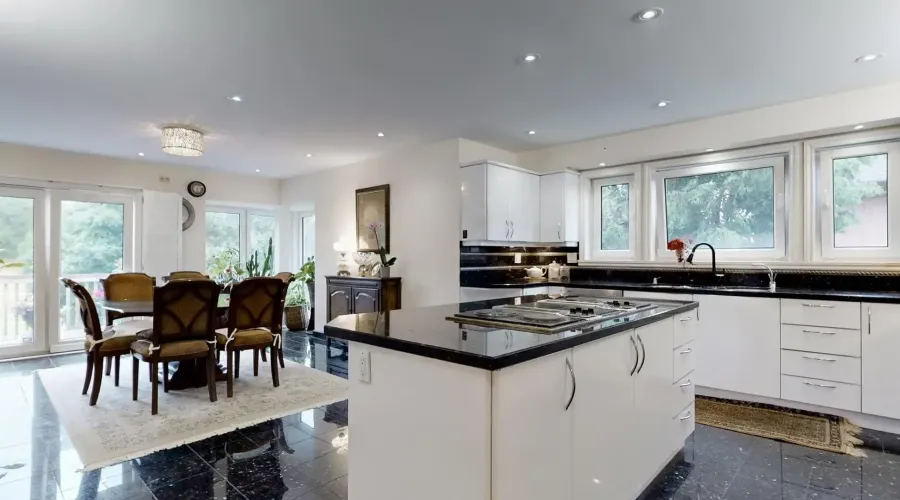 788 Woodland Acres Cres, Vaughan, Ontario, Canada, 4 Bedrooms Bedrooms, 14 Rooms Rooms,5 BathroomsBathrooms,Residential,Residential,Woodland Acres,1902959