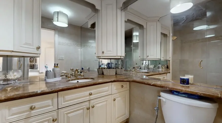 788 Woodland Acres Cres, Vaughan, Ontario, Canada, 4 Bedrooms Bedrooms, 14 Rooms Rooms,5 BathroomsBathrooms,Residential,Residential,Woodland Acres,1902959