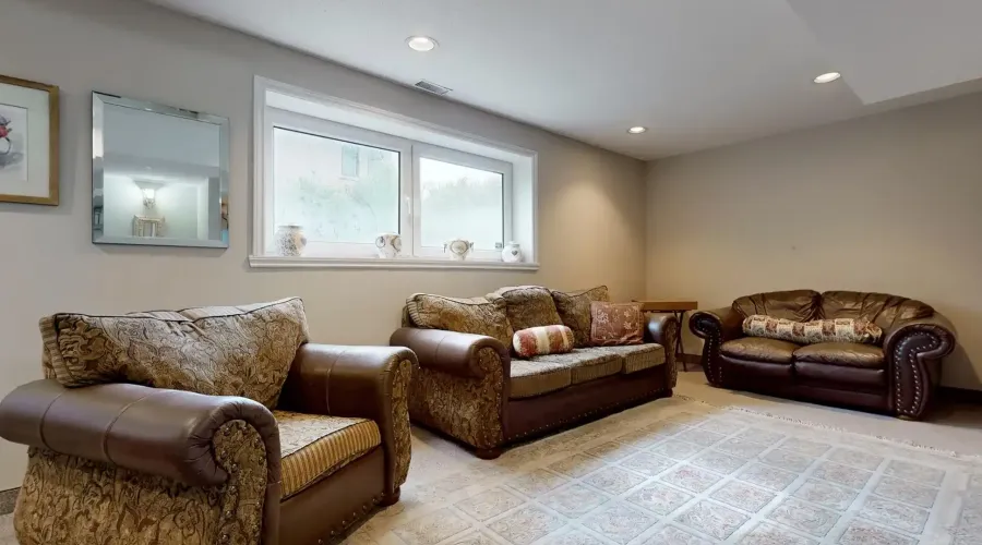 788 Woodland Acres Cres, Vaughan, Ontario, Canada, 4 Bedrooms Bedrooms, 14 Rooms Rooms,5 BathroomsBathrooms,Residential,Residential,Woodland Acres,1902959