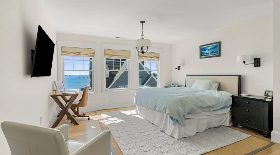 79 Lothrop Street, Beverly, Massachusetts, 01915, United States, 4 Bedrooms Bedrooms, 9 Rooms Rooms,2 BathroomsBathrooms,Residential,For Sale,Lothrop,1903236