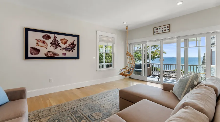 79 Lothrop Street, Beverly, Massachusetts, 01915, United States, 4 Bedrooms Bedrooms, 9 Rooms Rooms,2 BathroomsBathrooms,Residential,For Sale,Lothrop,1903236