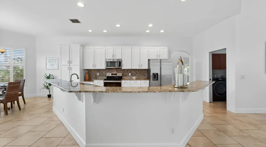 924 BUNKER VIEW DR, Apollo Beach, Florida, 33572, United States, 4 Bedrooms Bedrooms, 9 Rooms Rooms,3 BathroomsBathrooms,Residential,For Sale,BUNKER VIEW DR,1903238
