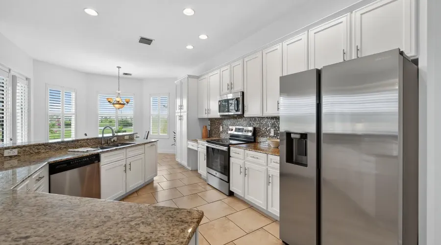924 BUNKER VIEW DR, Apollo Beach, Florida, 33572, United States, 4 Bedrooms Bedrooms, 9 Rooms Rooms,3 BathroomsBathrooms,Residential,For Sale,BUNKER VIEW DR,1903238