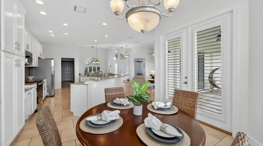 924 BUNKER VIEW DR, Apollo Beach, Florida, 33572, United States, 4 Bedrooms Bedrooms, 9 Rooms Rooms,3 BathroomsBathrooms,Residential,For Sale,BUNKER VIEW DR,1903238