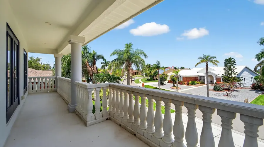 924 BUNKER VIEW DR, Apollo Beach, Florida, 33572, United States, 4 Bedrooms Bedrooms, 9 Rooms Rooms,3 BathroomsBathrooms,Residential,For Sale,BUNKER VIEW DR,1903238