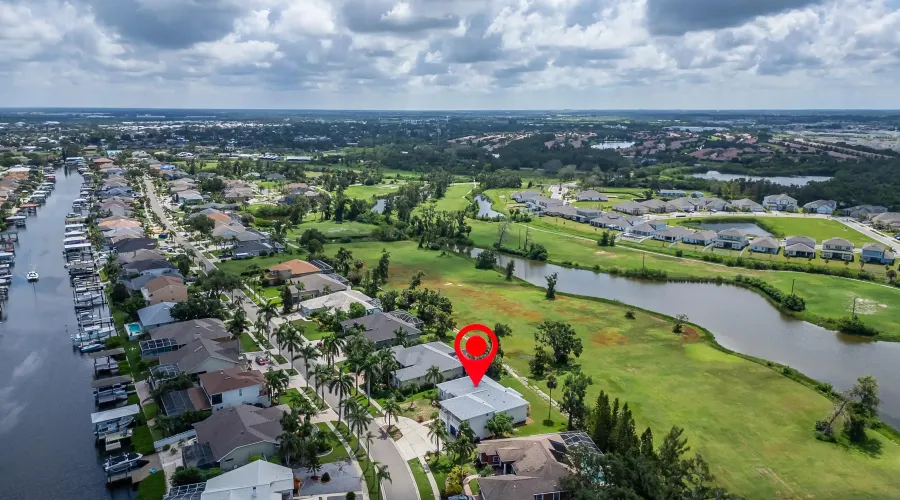 924 BUNKER VIEW DR, Apollo Beach, Florida, 33572, United States, 4 Bedrooms Bedrooms, 9 Rooms Rooms,3 BathroomsBathrooms,Residential,For Sale,BUNKER VIEW DR,1903238