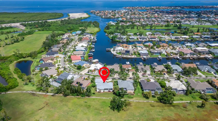 924 BUNKER VIEW DR, Apollo Beach, Florida, 33572, United States, 4 Bedrooms Bedrooms, 9 Rooms Rooms,3 BathroomsBathrooms,Residential,For Sale,BUNKER VIEW DR,1903238