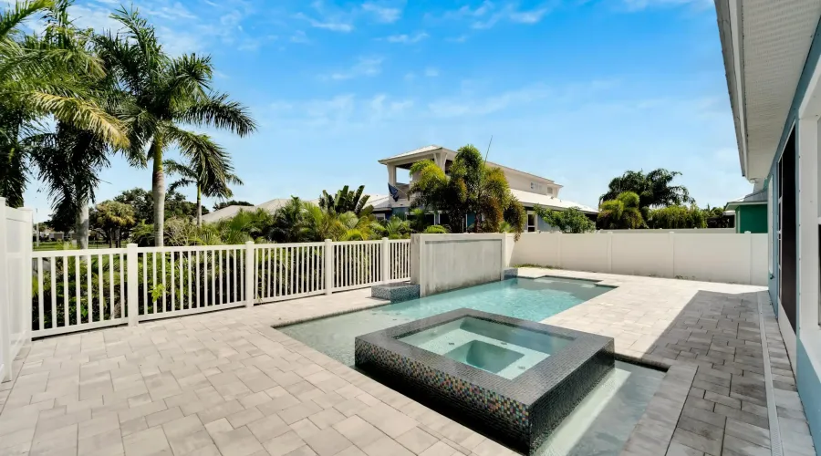 567 BIMINI BAY BOULEVARD, Apollo Beach, Florida, 33572, United States, 4 Bedrooms Bedrooms, 7 Rooms Rooms,3 BathroomsBathrooms,Residential,For Sale,BIMINI BAY BOULEVARD,1903239