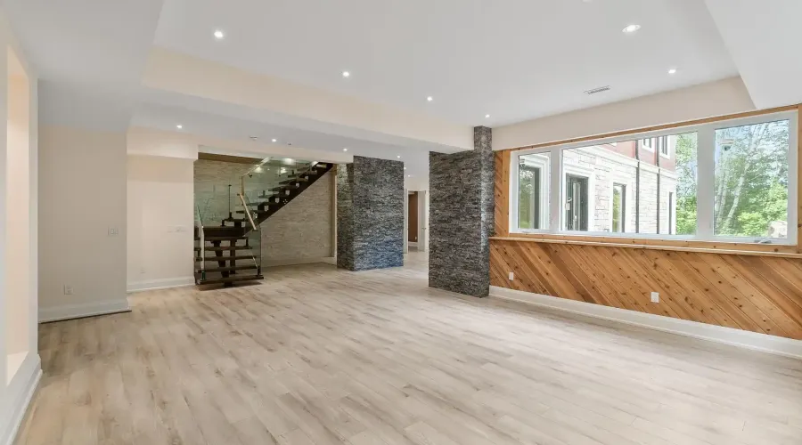 15 Glenview Heights Lane, King, Ontario, L3Y 4V9, Canada, 5 Bedrooms Bedrooms, ,7 BathroomsBathrooms,Residential,For Sale,1904166