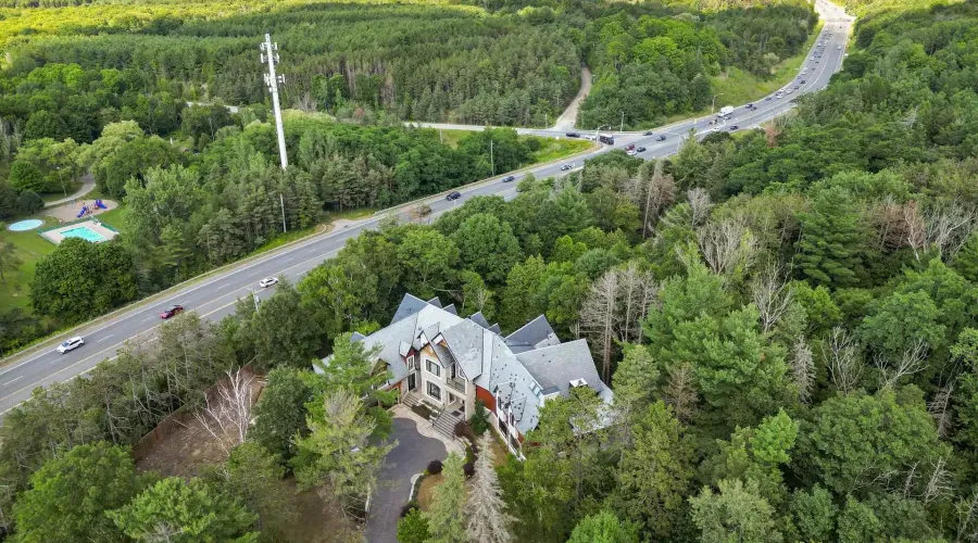 15 Glenview Heights Lane, King, Ontario, L3Y 4V9, Canada, 5 Bedrooms Bedrooms, ,7 BathroomsBathrooms,Residential,For Sale,1904166
