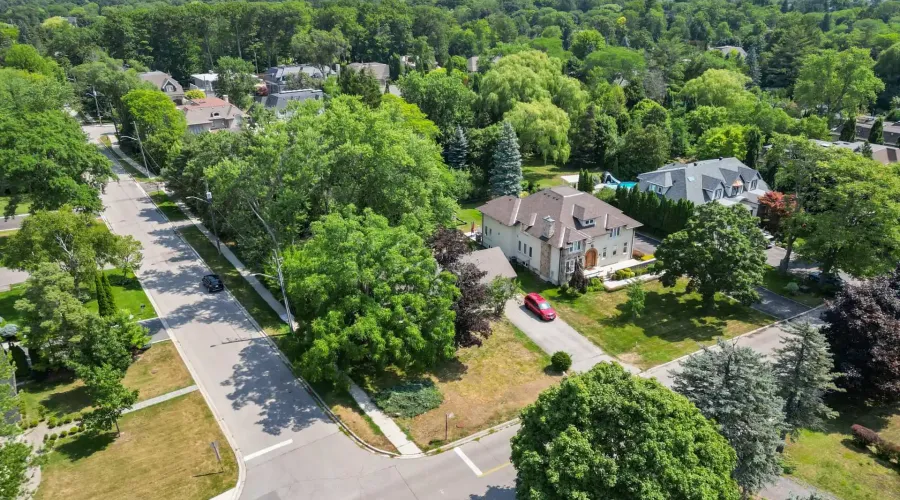 1491 Woodeden Drive, Mississauga, Ontario, L5H 2V1, Canada, 3 Bedrooms Bedrooms, ,2 BathroomsBathrooms,Residential,For Sale,1904194