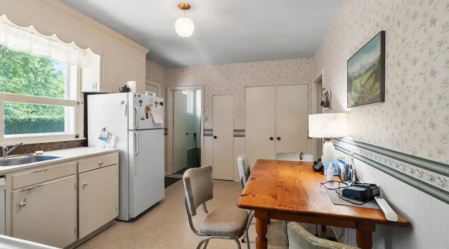 1491 Woodeden Drive, Mississauga, Ontario, L5H 2V1, Canada, 3 Bedrooms Bedrooms, ,2 BathroomsBathrooms,Residential,For Sale,1904194